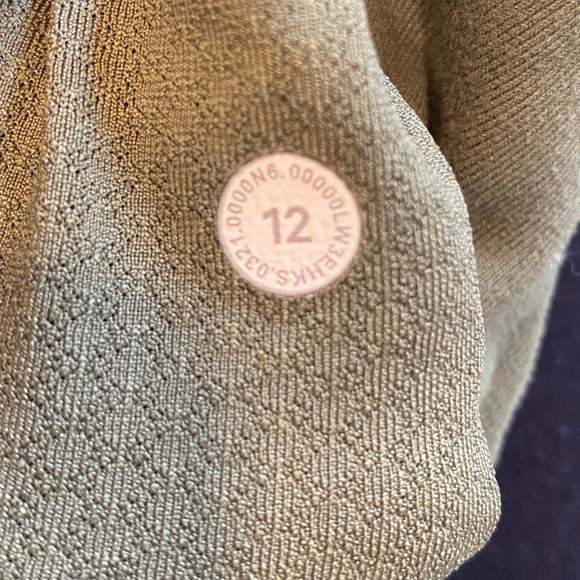 Lululemon Ready to Rulu Pullover Size 12 - Picture 7 of 8